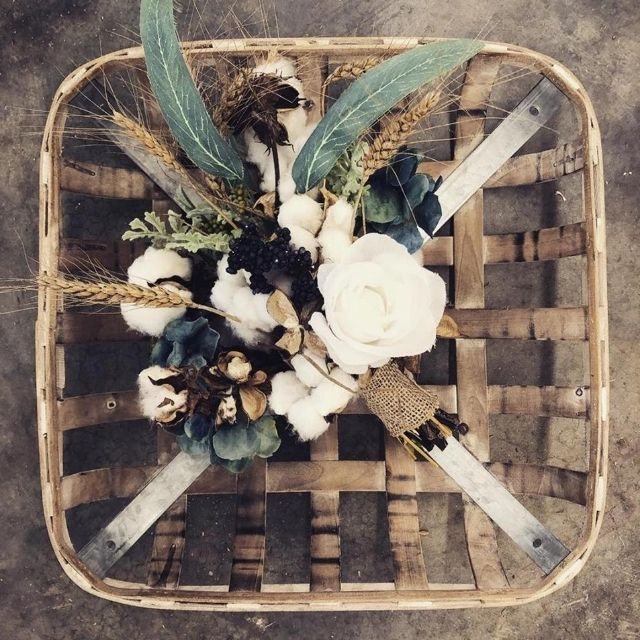 桑德森花圈混合棉花花束