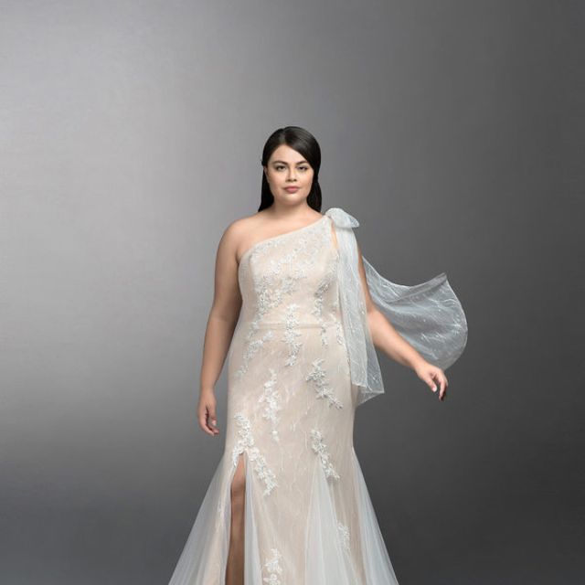 大码模特单肩美人鱼礼服