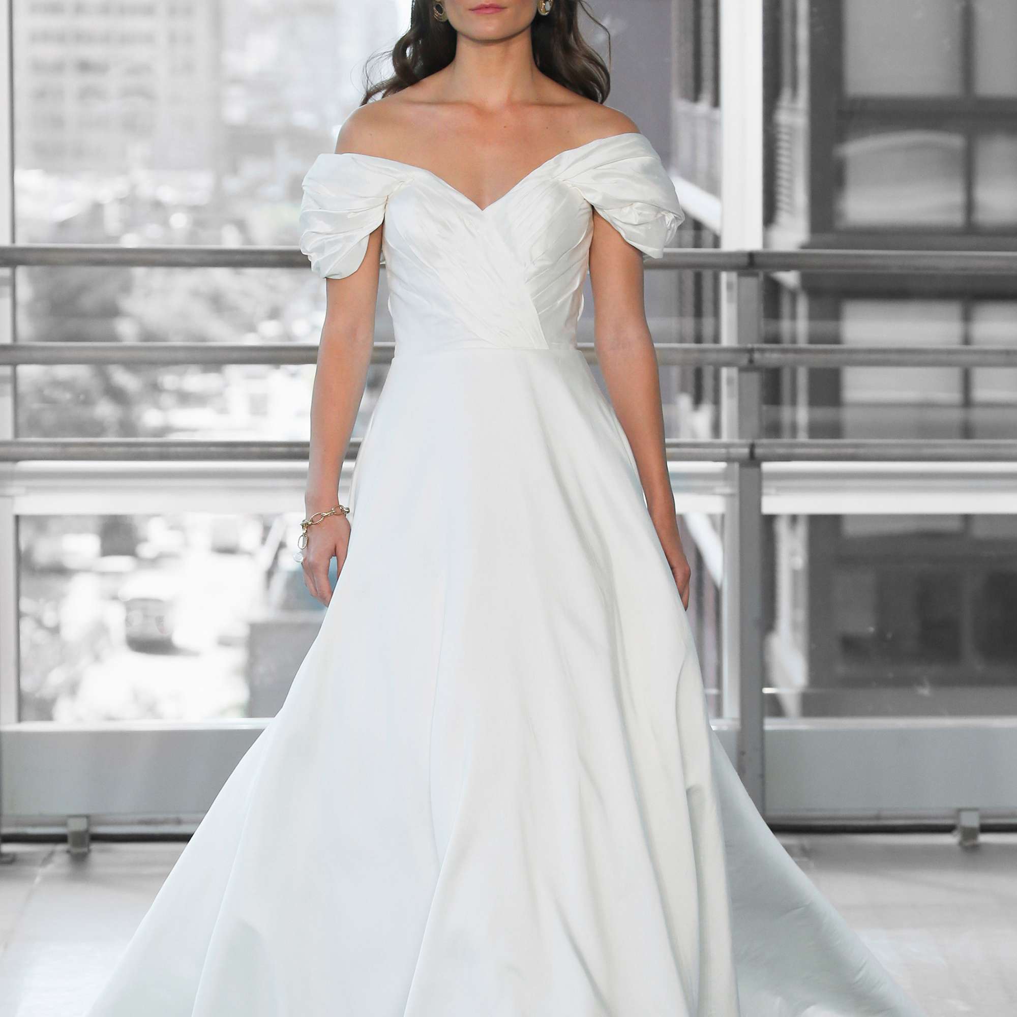 贾斯汀·亚历山大签名婚礼DRES