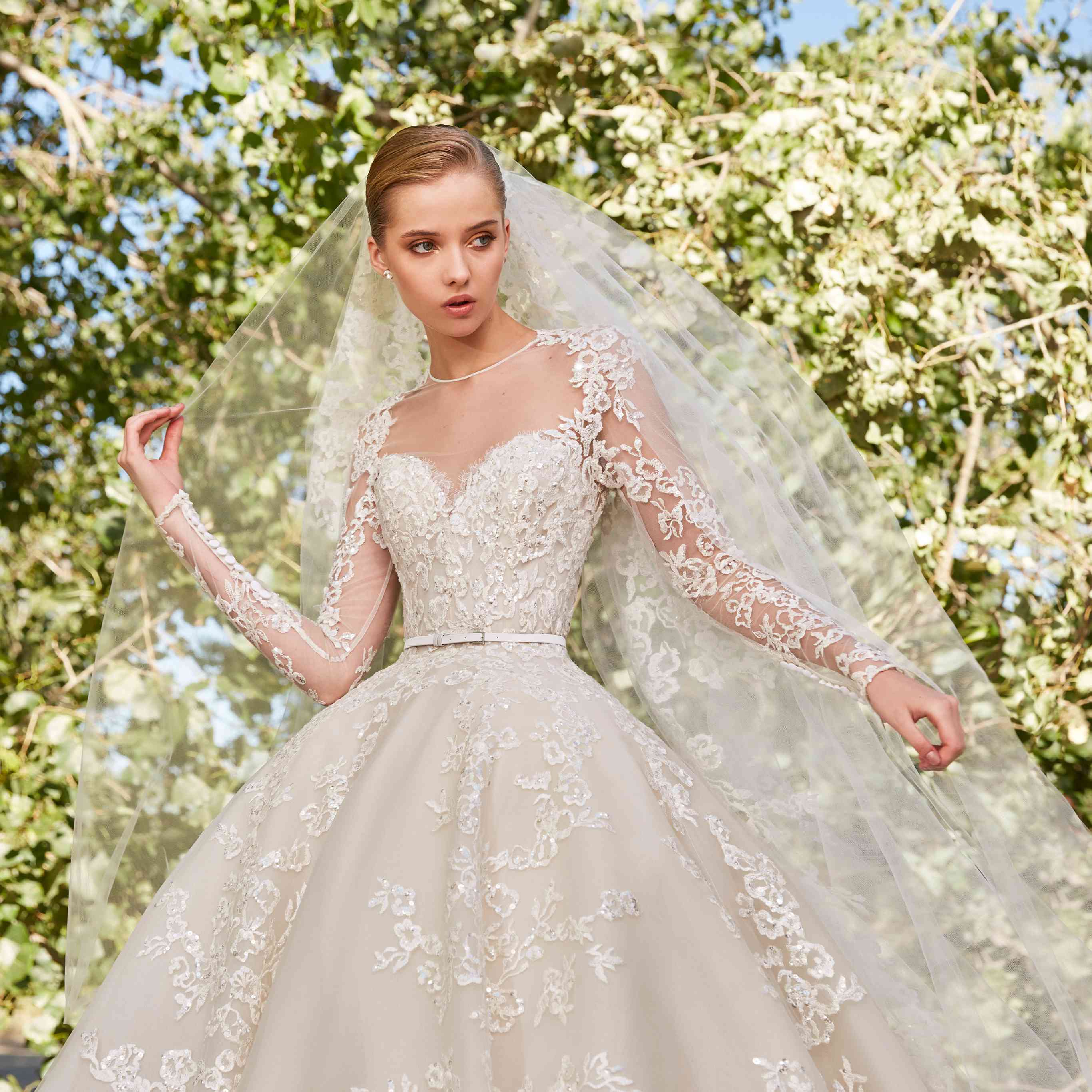 艾莉·萨博婚纱