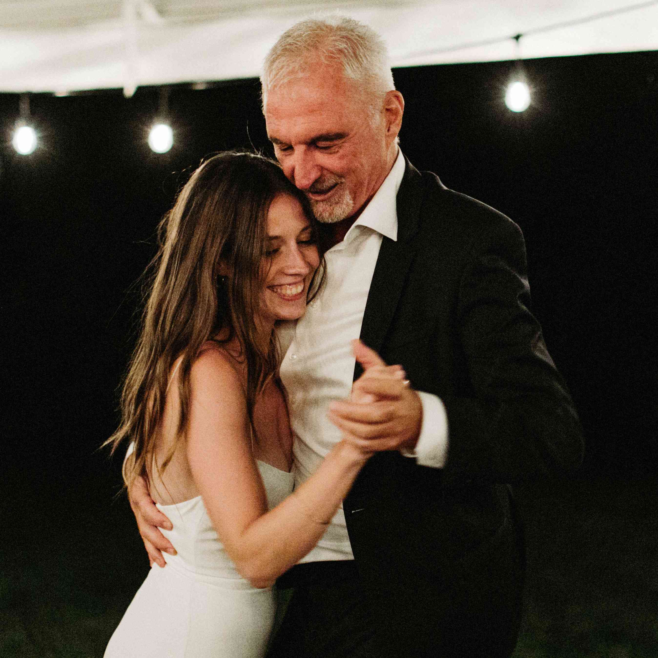 新娘与父亲共舞