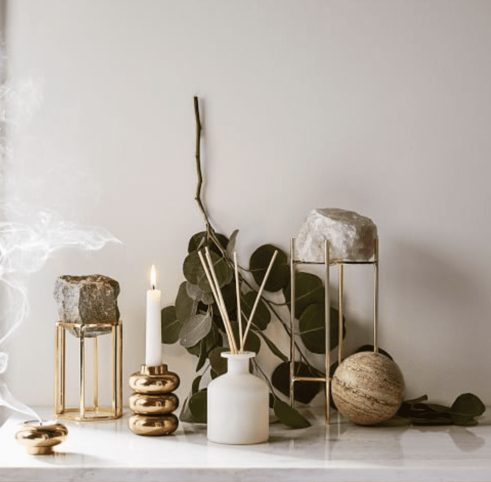 天然石材上站的对象