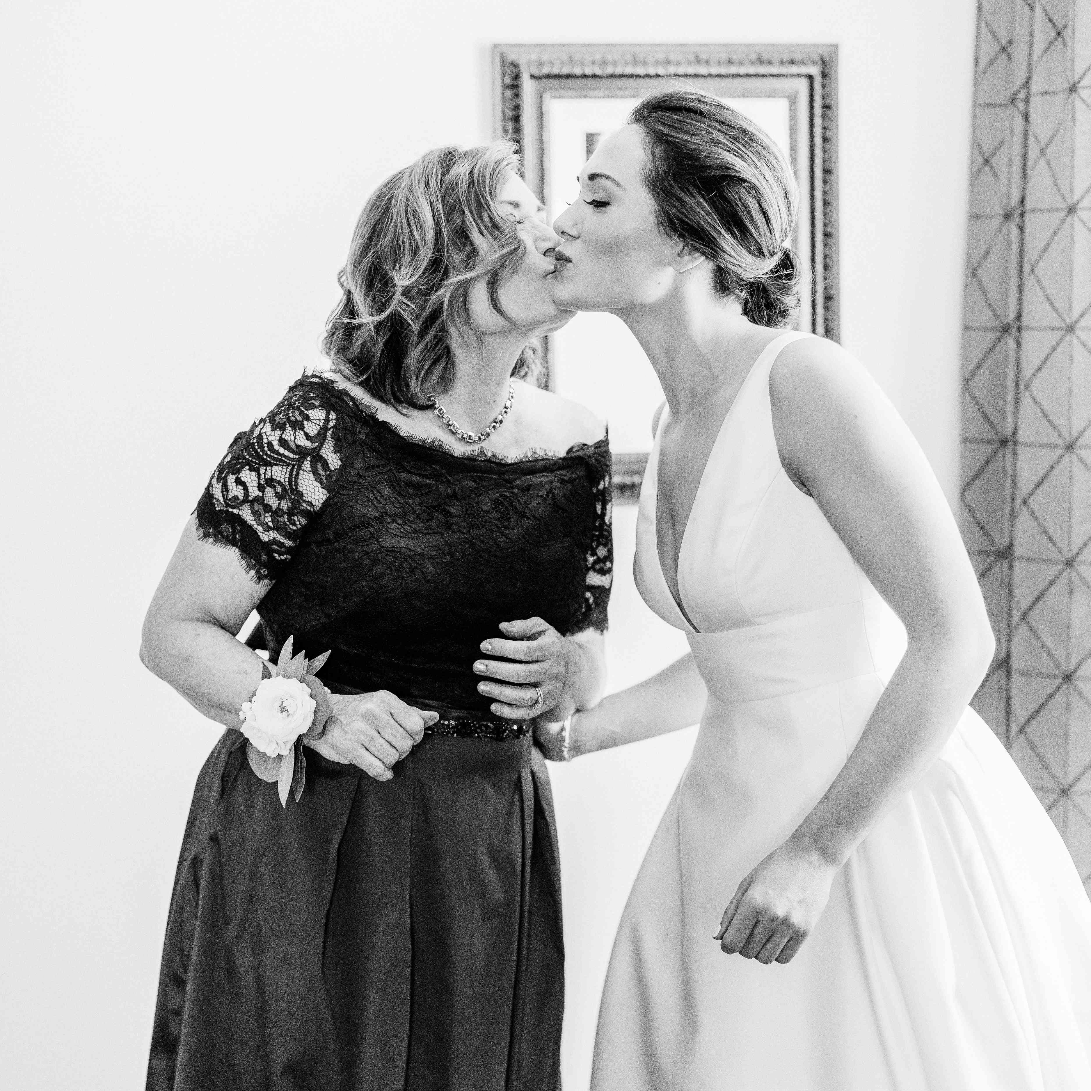 新娘与新娘的母亲