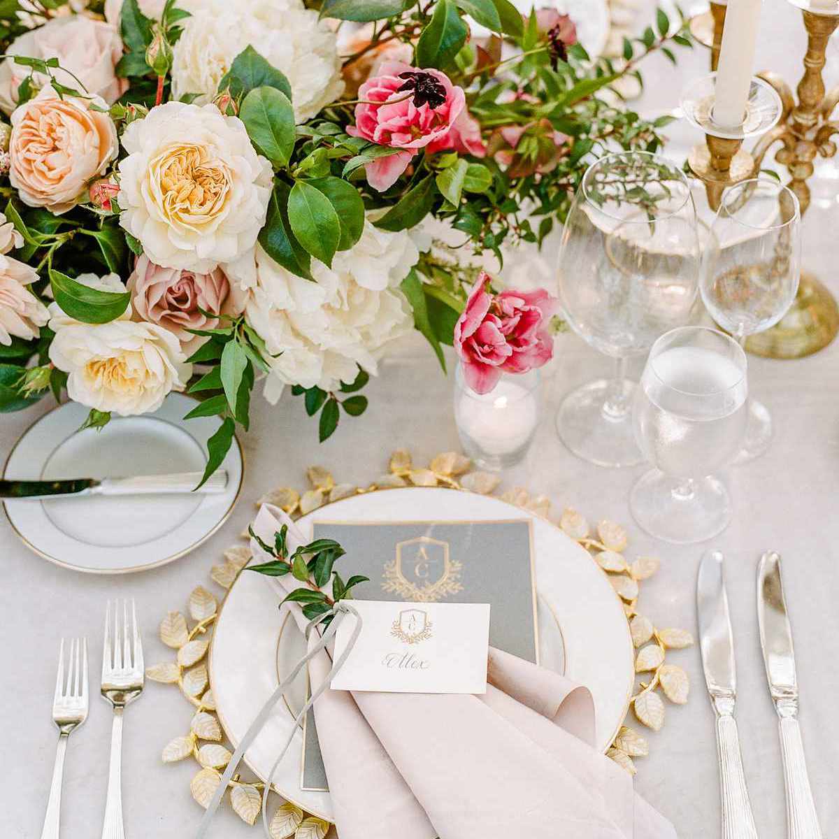 春季婚礼花的中心装饰品