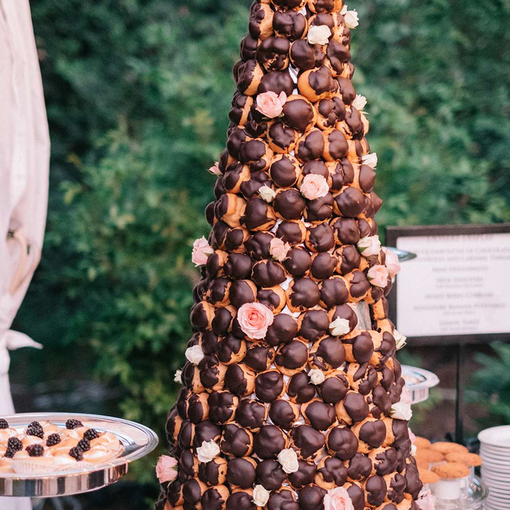 焦糖奶油松饼婚礼蛋糕