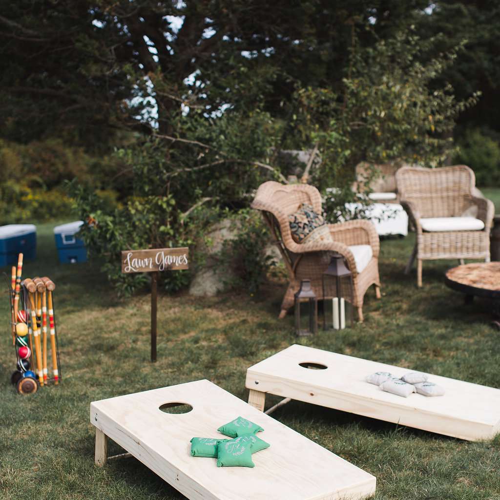 婚礼上的草坪游戏