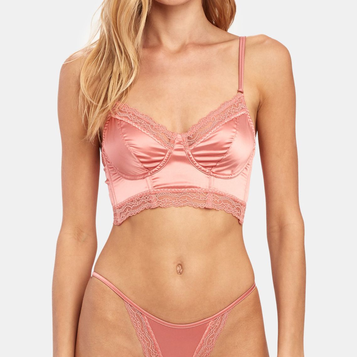 女用贴身内衣裤