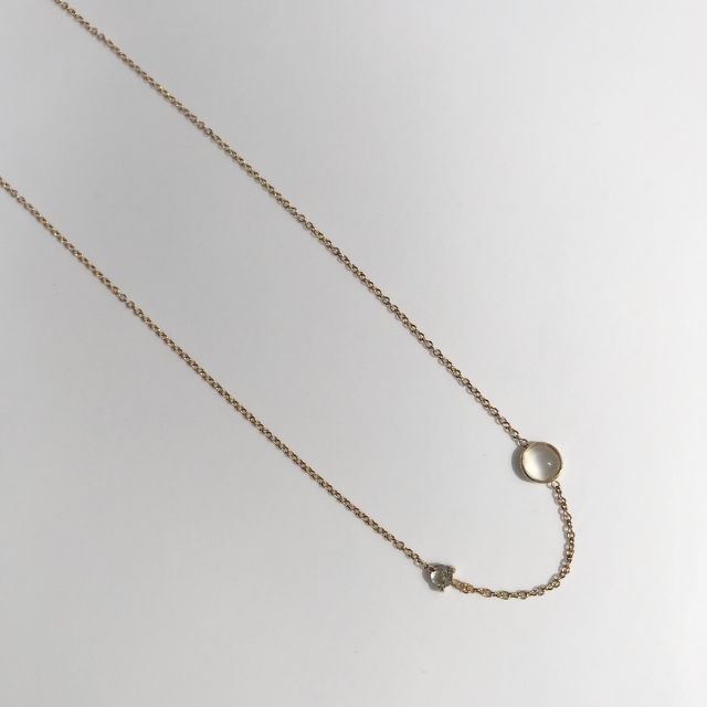 点索恩白色月光石+盐+胡椒钻石项链