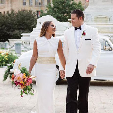 2015年7月4日，凡妮莎·威廉姆斯和吉姆·斯克瑞普在埃及风格的婚礼上结婚