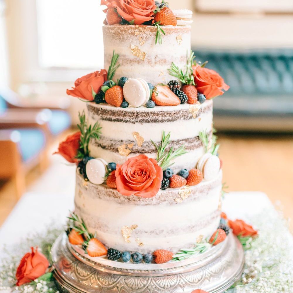浆果婚礼蛋糕