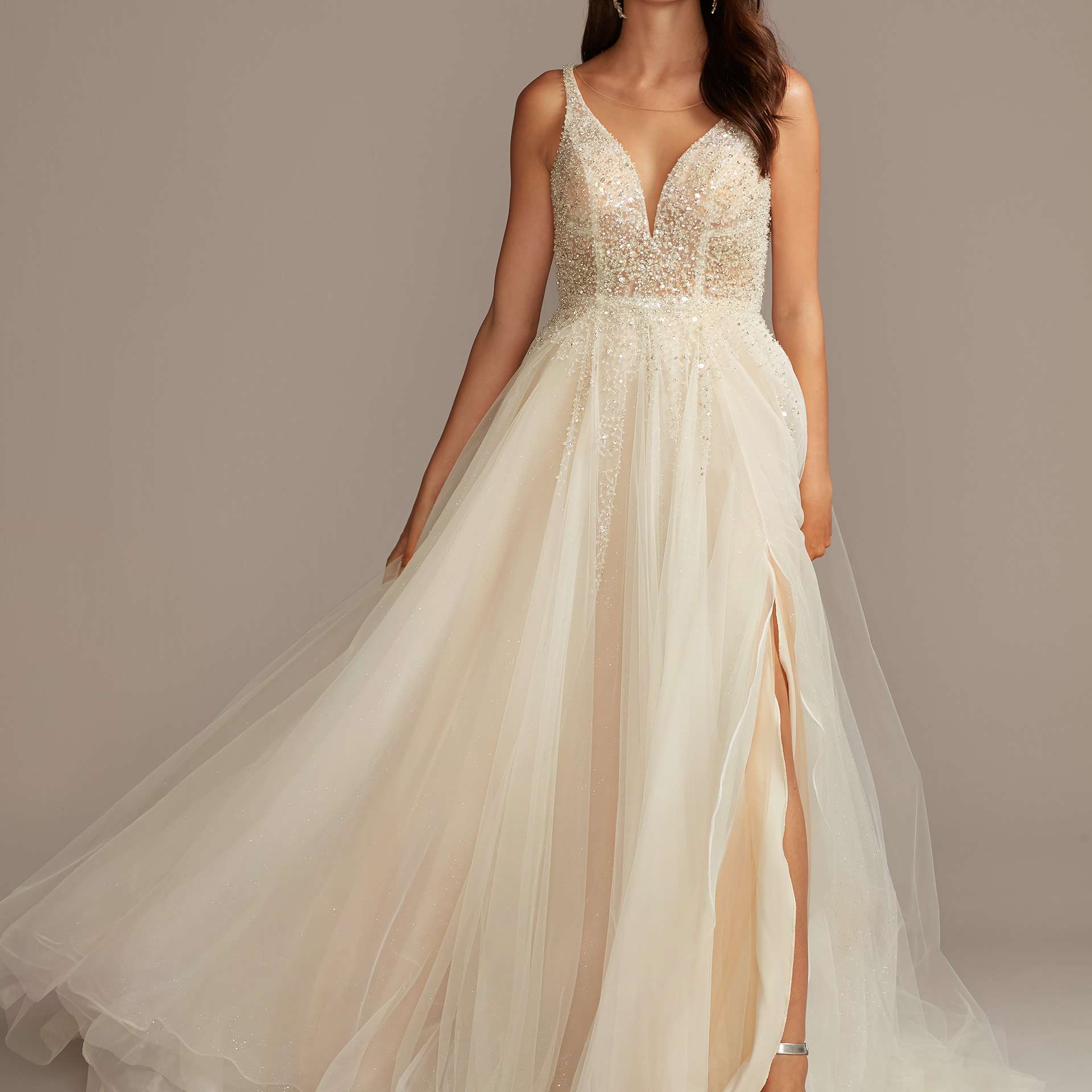 加林娜签名婚纱