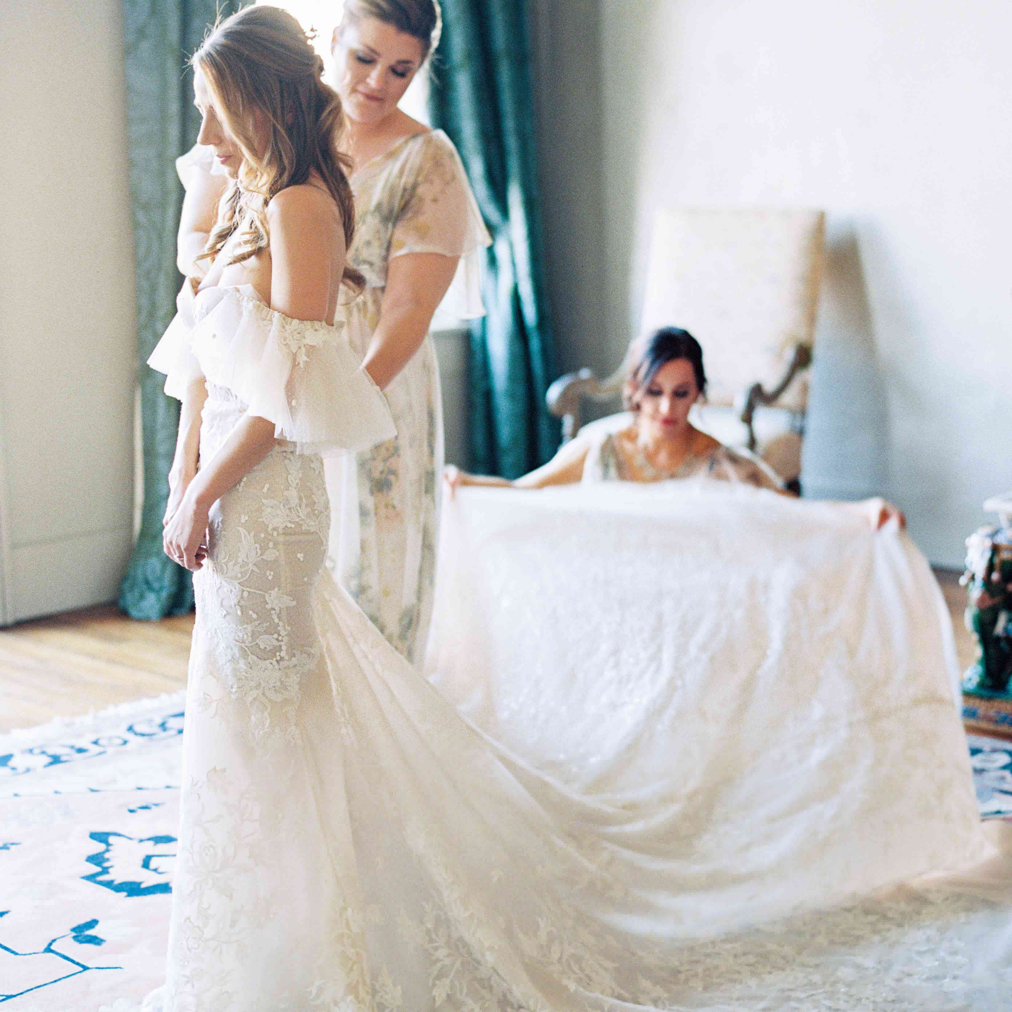 新娘准备婚礼当天