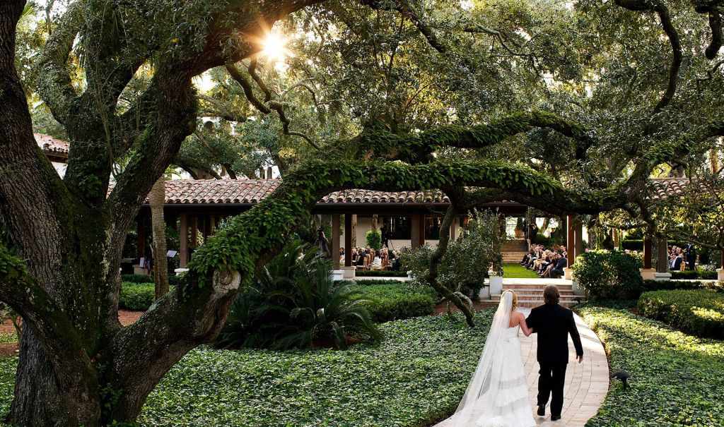 海岛上的修道院