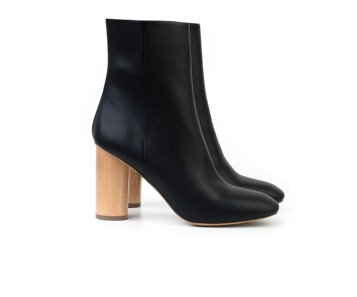 与木脚跟的黑赃物