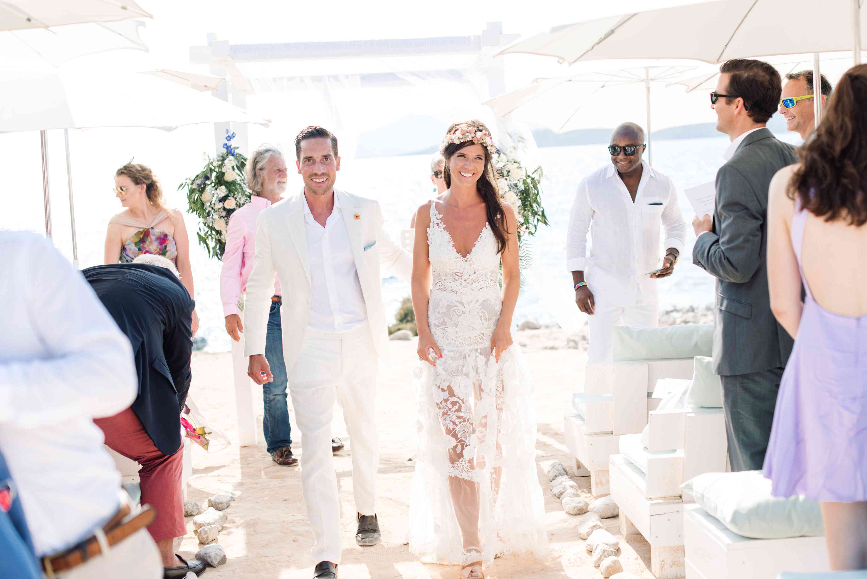 新娘和新郎退场仪式