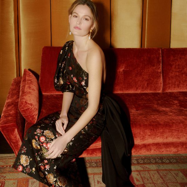 秋季婚礼客人的衣服