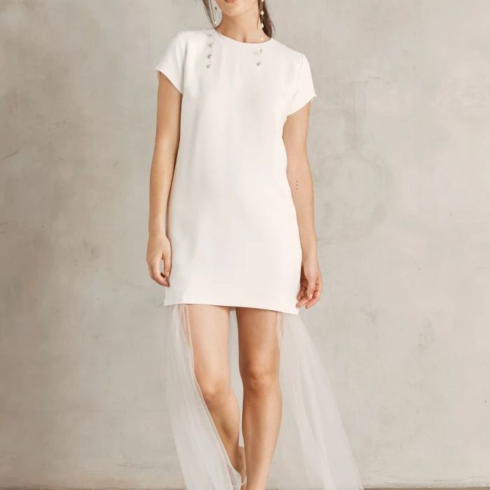 “比利”服饰由浪漫的海滩婚礼