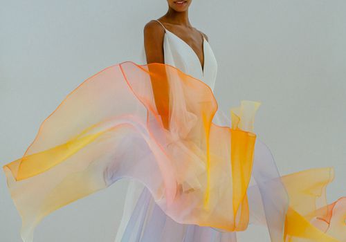 Leanne Marshall婚纱礼服“class=