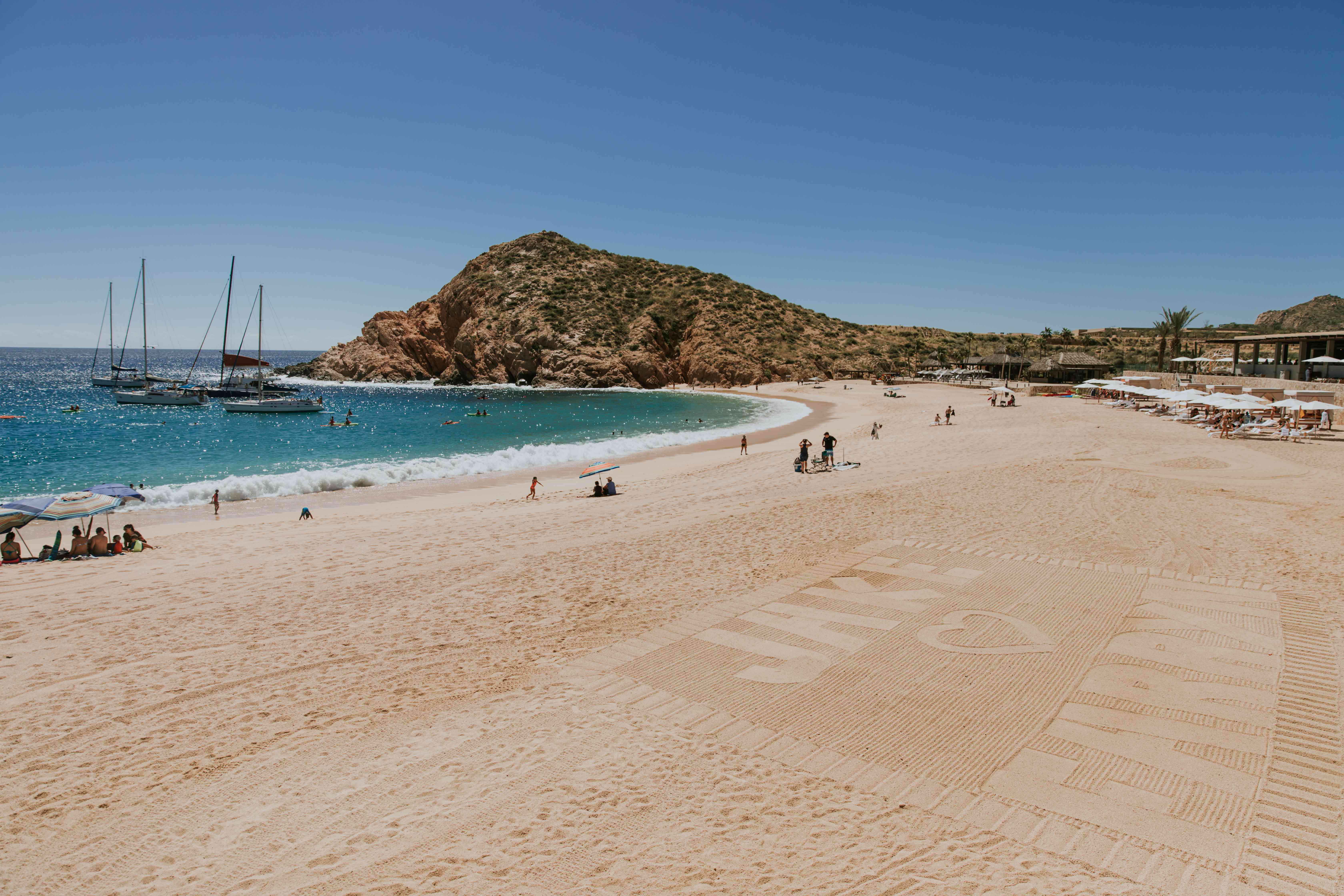 蒙太奇洛斯卡沃斯