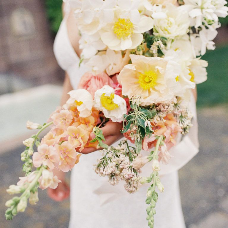 罂粟花的婚礼花束