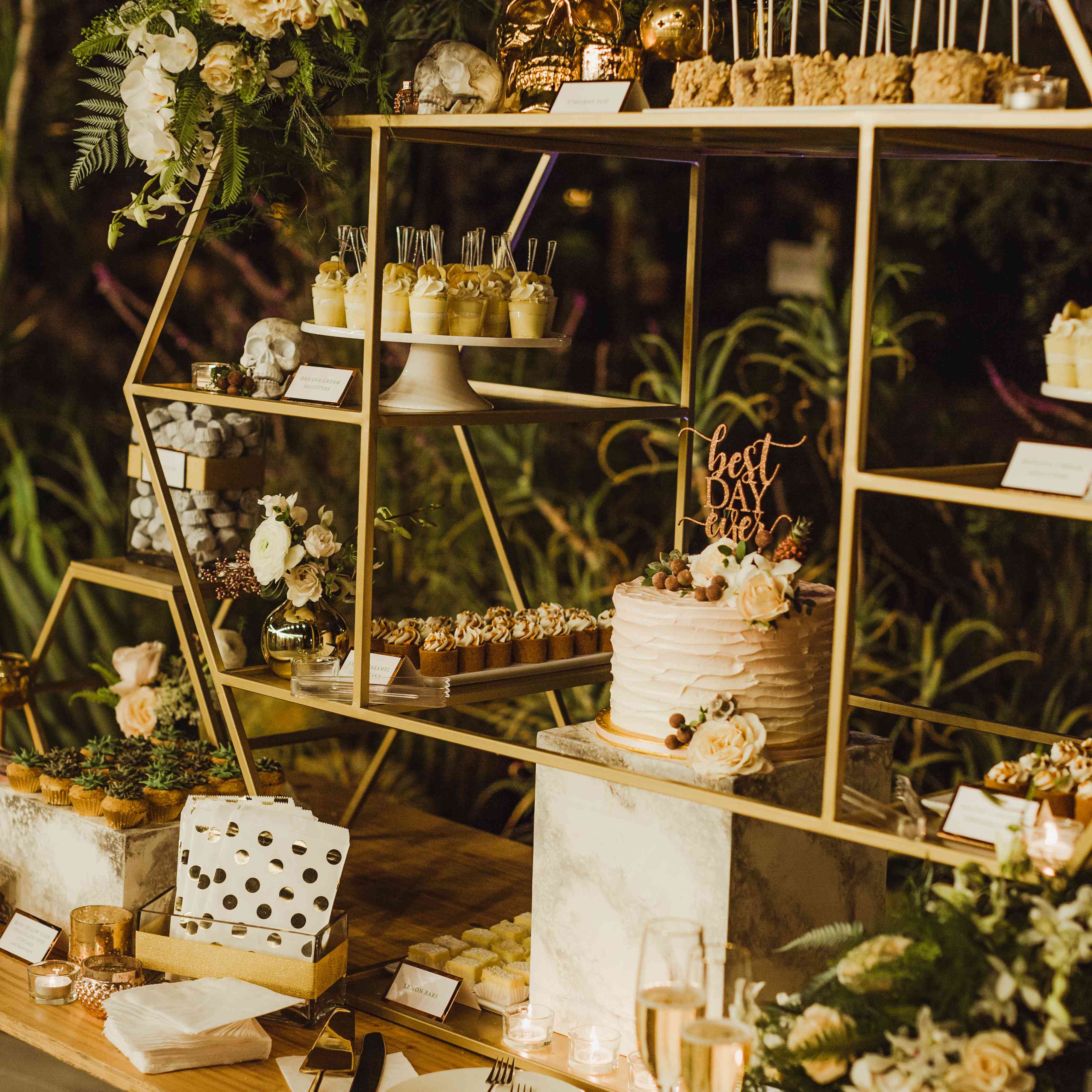 婚礼蛋糕甜点展示