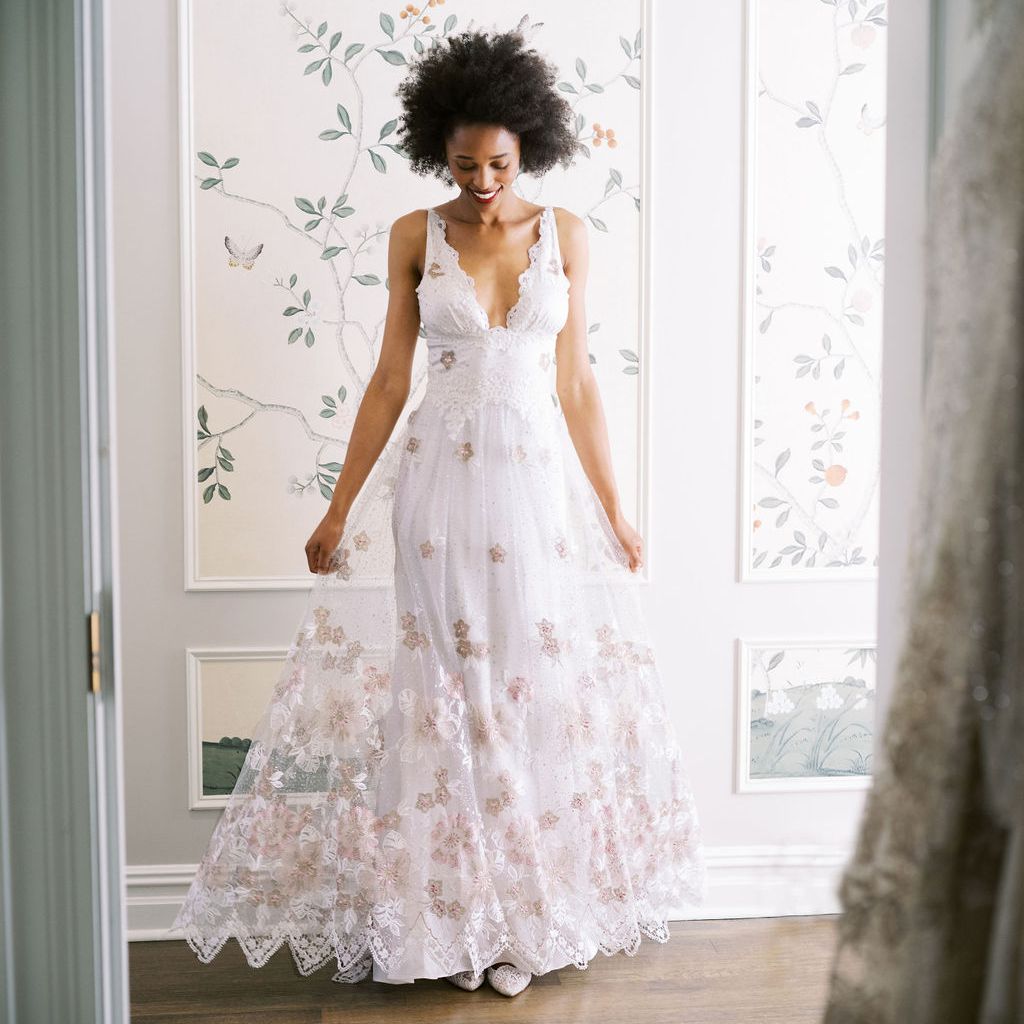 克莱尔·佩蒂伯恩的婚纱