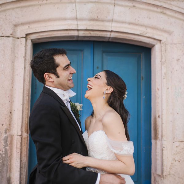 <p新郎新娘的笑声<p>“class=